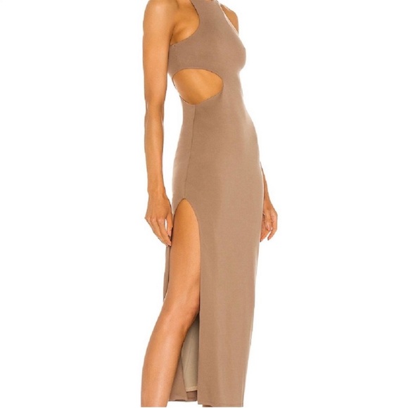 NWT!! Michael Costello x REVOLVE Rylan Midi Dress in Taupe - Picture 5 of 12